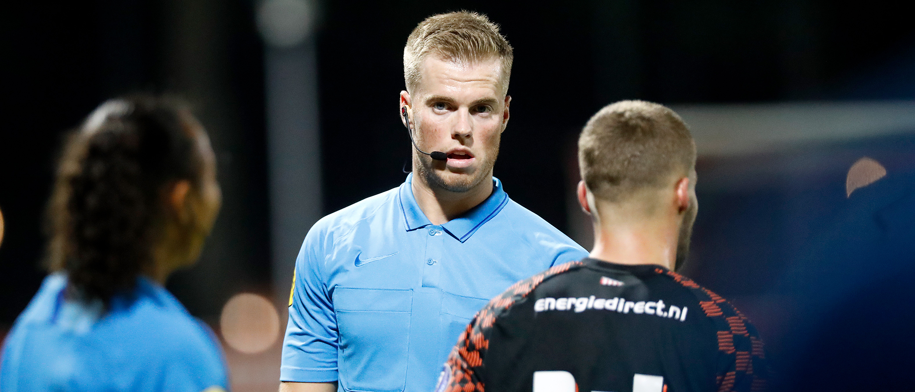 Jannick van der Laan scheidsrechter bij PEC Zwolle-thuis