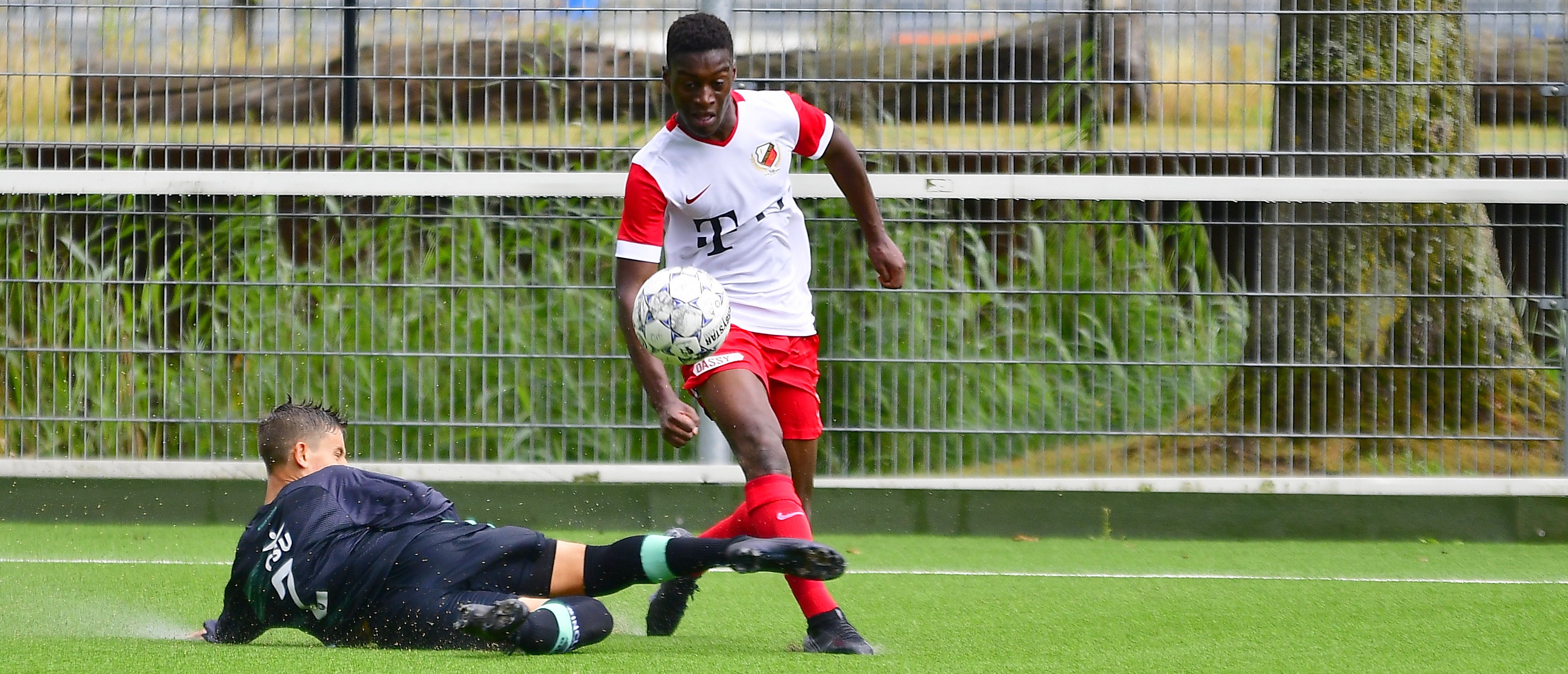 FC Utrecht O16 pakt punt in Twente