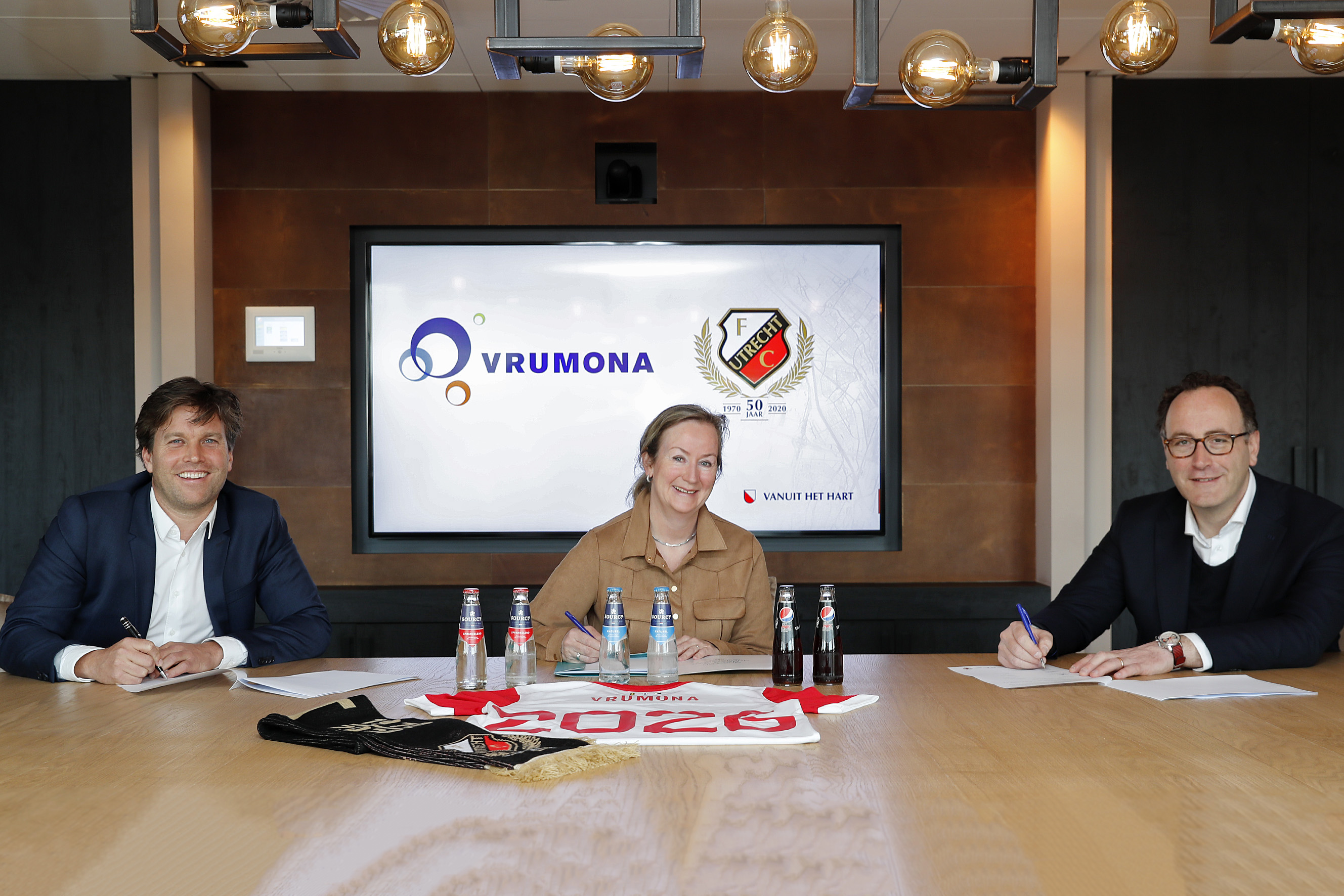 Vrumona01