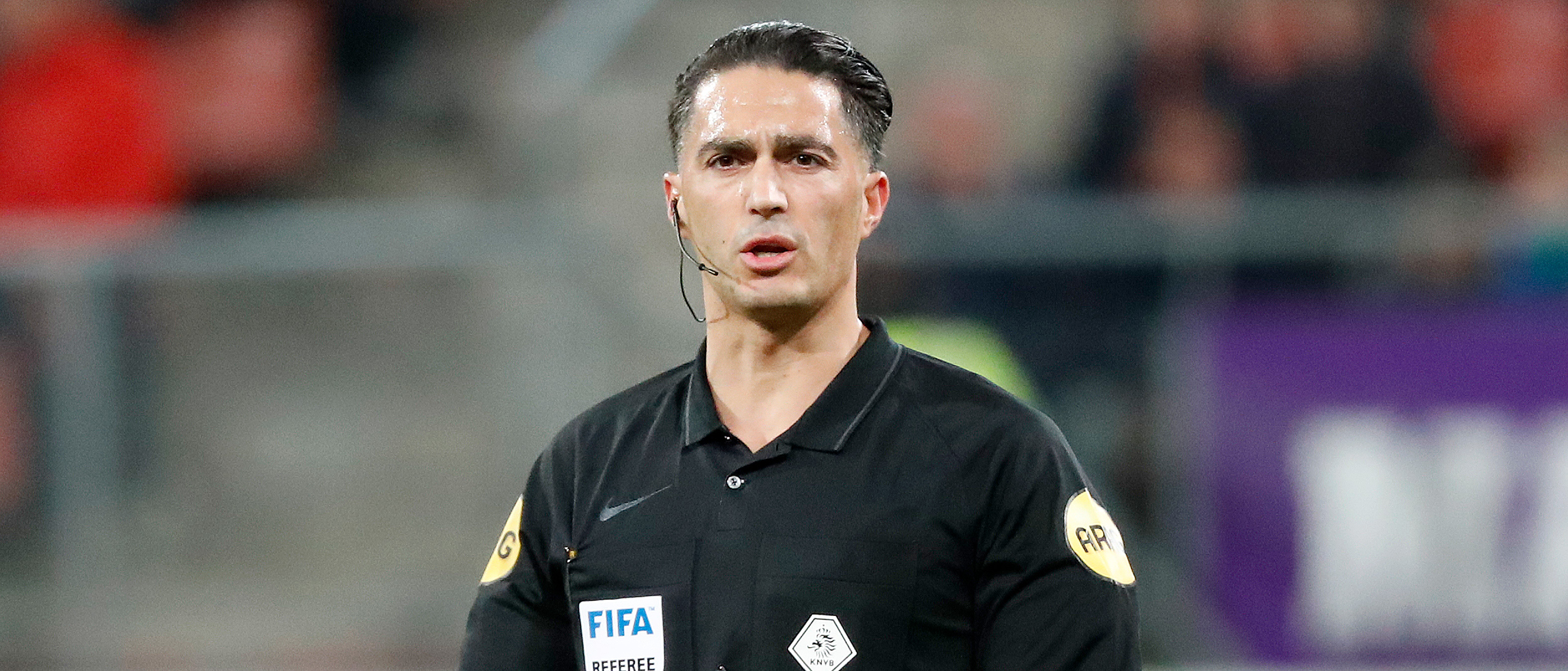 Serdar Gözübüyük arbiter bij PSV - FC Utrecht